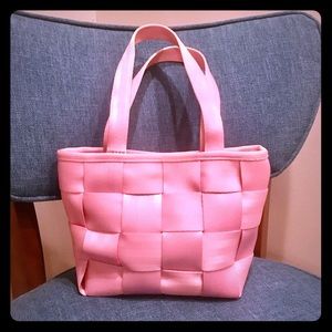 Harvey’s Original Seatbelt Bag